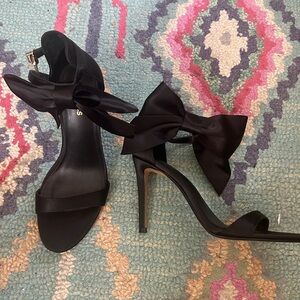 Express Black Heels with Satin Bow stiletto